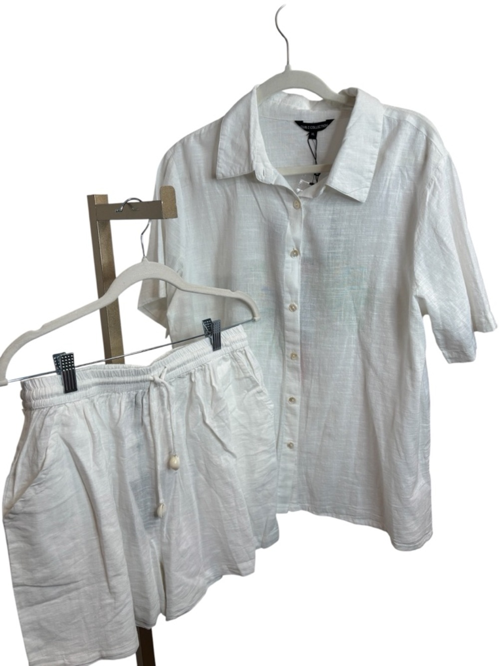 Casual White Linen-Blend Women's Shorts - Relaxed Elastic Waist